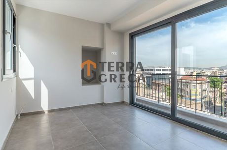 Building 768 sqm for sale