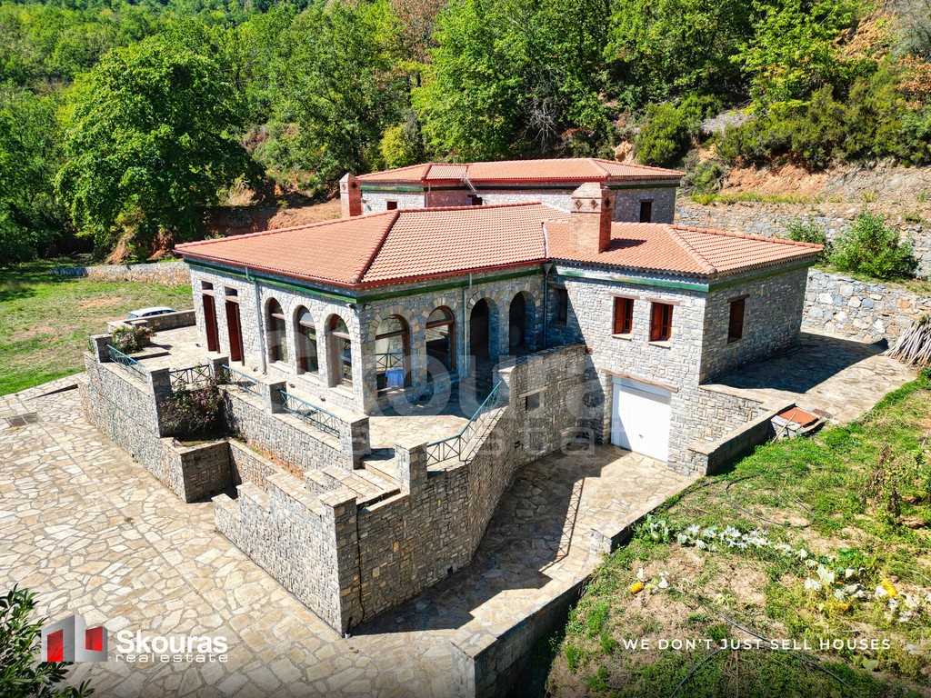 Μονοκατοικία 300 τ.μ. προς πώληση, Βόρεια Κυνουρία