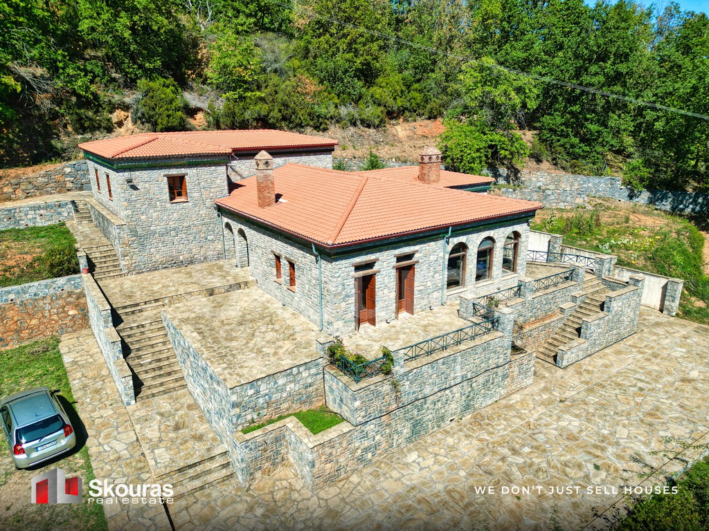 Μονοκατοικία 300 τ.μ. προς πώληση, Βόρεια Κυνουρία