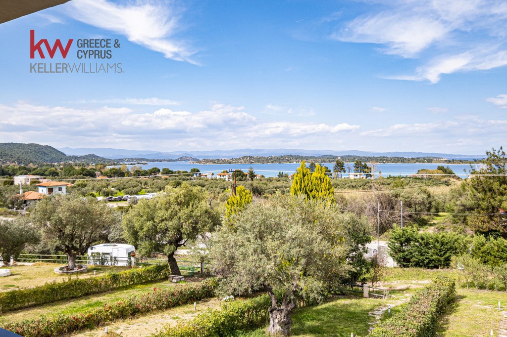 Μεζονέτα 114 τ.μ. προς πώληση, Βουρβουρού