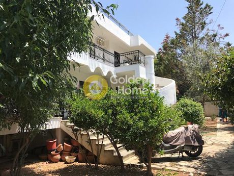 Apartment complex 410sqm for sale-Saronida