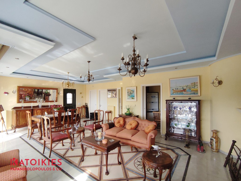 Μεζονέτα 185 τ.μ. προς πώληση, Αρχοντικό Αβίας