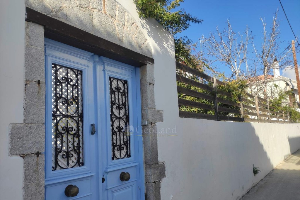 Μονοκατοικία 200 τ.μ. προς πώληση, Κέντρο Σπετσών