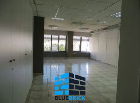 Office 240sqm for rent-Port
