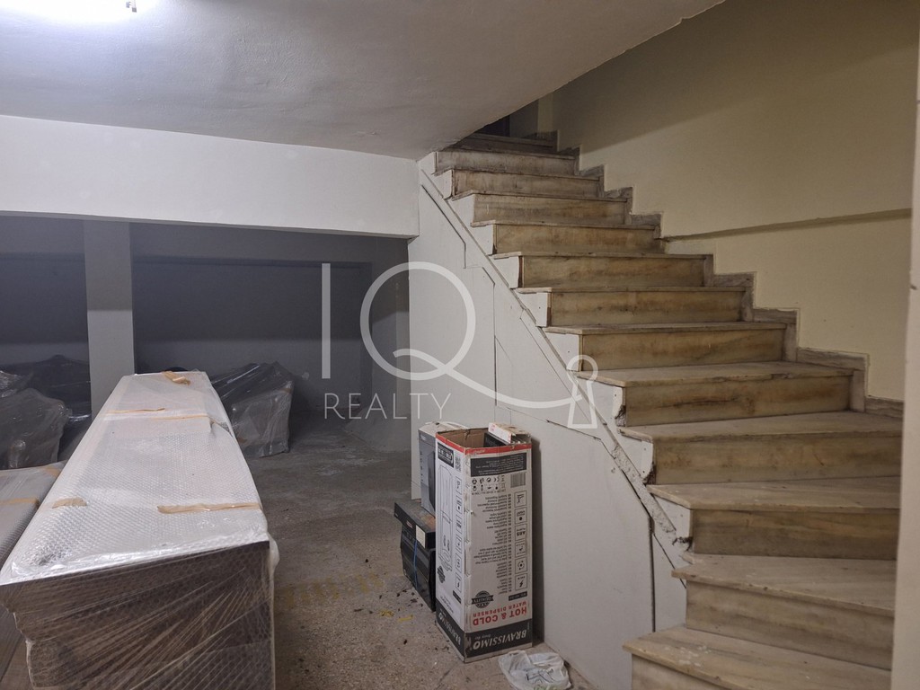 Κατάστημα 220 τ.μ. προς πώληση, Κάτω Γλυφάδα