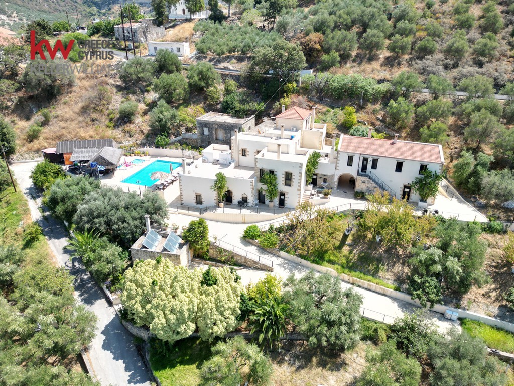 Συγκρότημα διαμερισμάτων 702 τ.μ. προς πώληση, Βουλγάρω