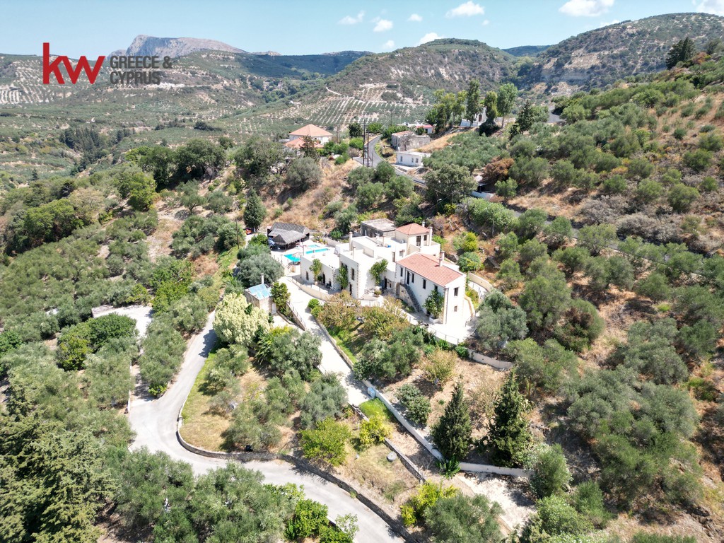 Συγκρότημα διαμερισμάτων 702 τ.μ. προς πώληση, Βουλγάρω