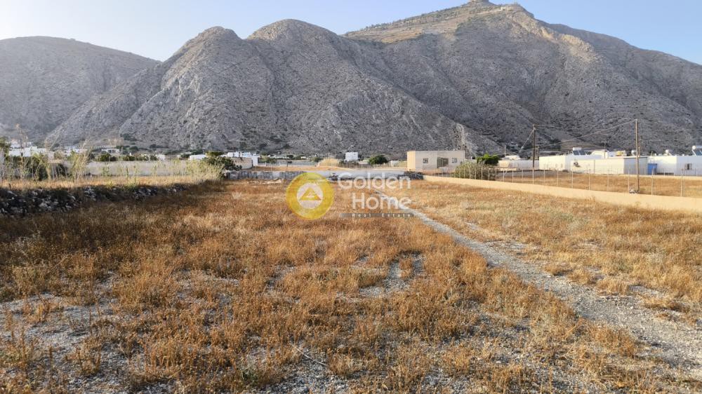 Αγροτεμάχια 2.084 τ.μ. προς πώληση, Θήρα
