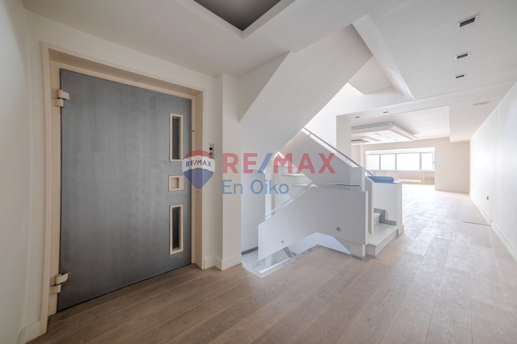 Επιχειρηματικό κτίριο 670 τ.μ. πρός ενοικίαση, Αθήνα - Βόρεια Προάστια, Κηφισιά