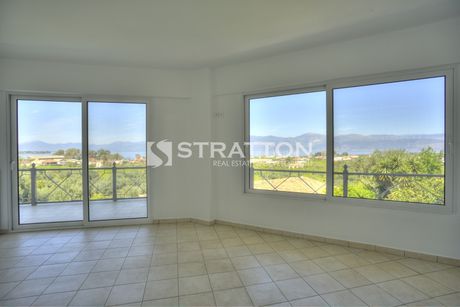 Maisonette 297sqm for sale-Aigio » Center