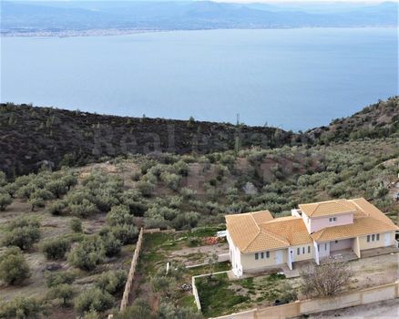 Μονοκατοικία 840τ.μ. για πώληση-Λουτράκι-περαχώρα
