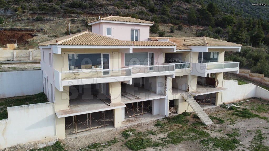 Μονοκατοικία 840 τ.μ. προς πώληση, Λουτράκι-Περαχώρα