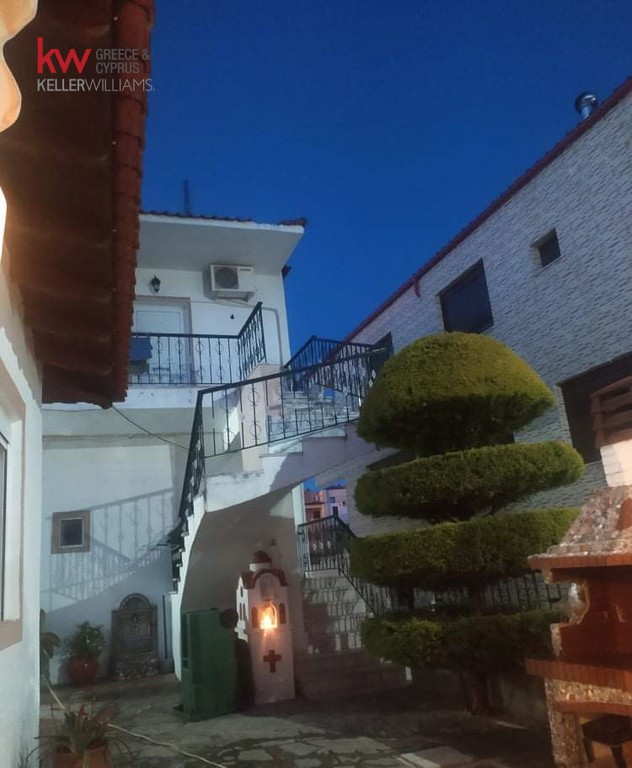 Ξενοδοχείο 240 τ.μ. προς πώληση, Νέα Σκιώνη