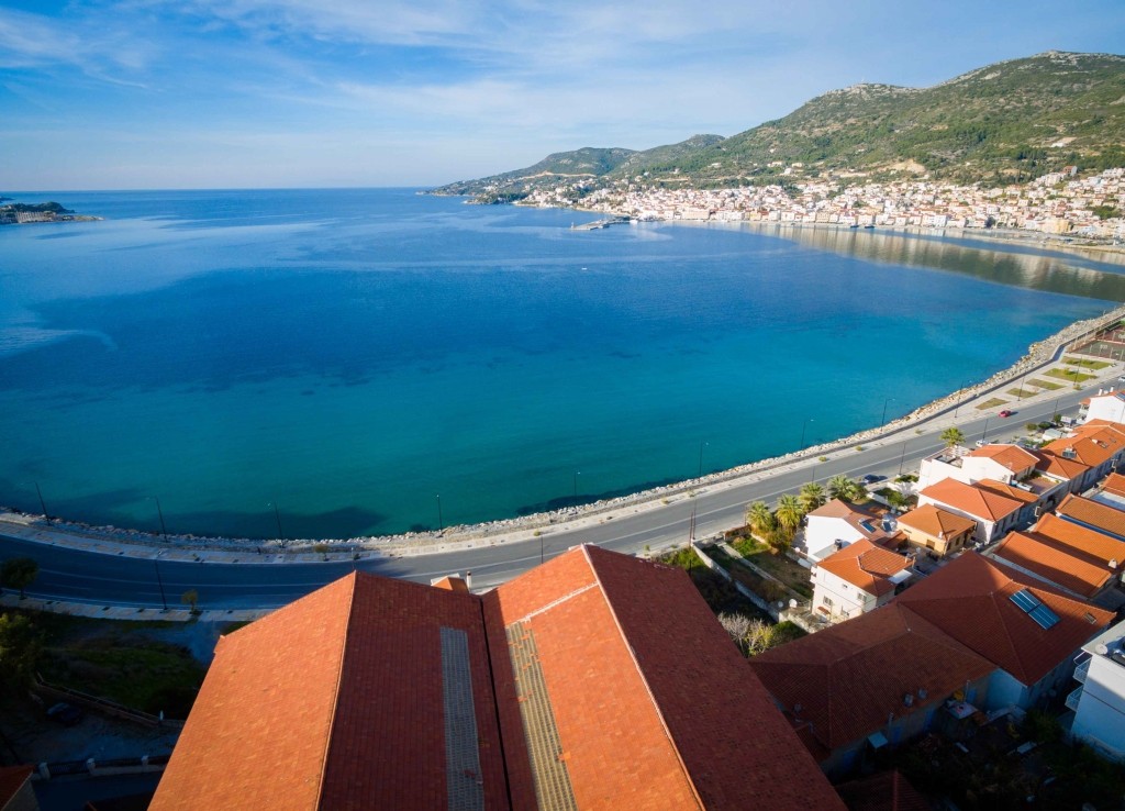 Επιχειρηματικό κτίριο 5.500 τ.μ. προς πώληση, Βαθύ Σάμου