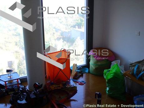 Μεζονέτα 260τ.μ. για πώληση-Νέα μάκρη