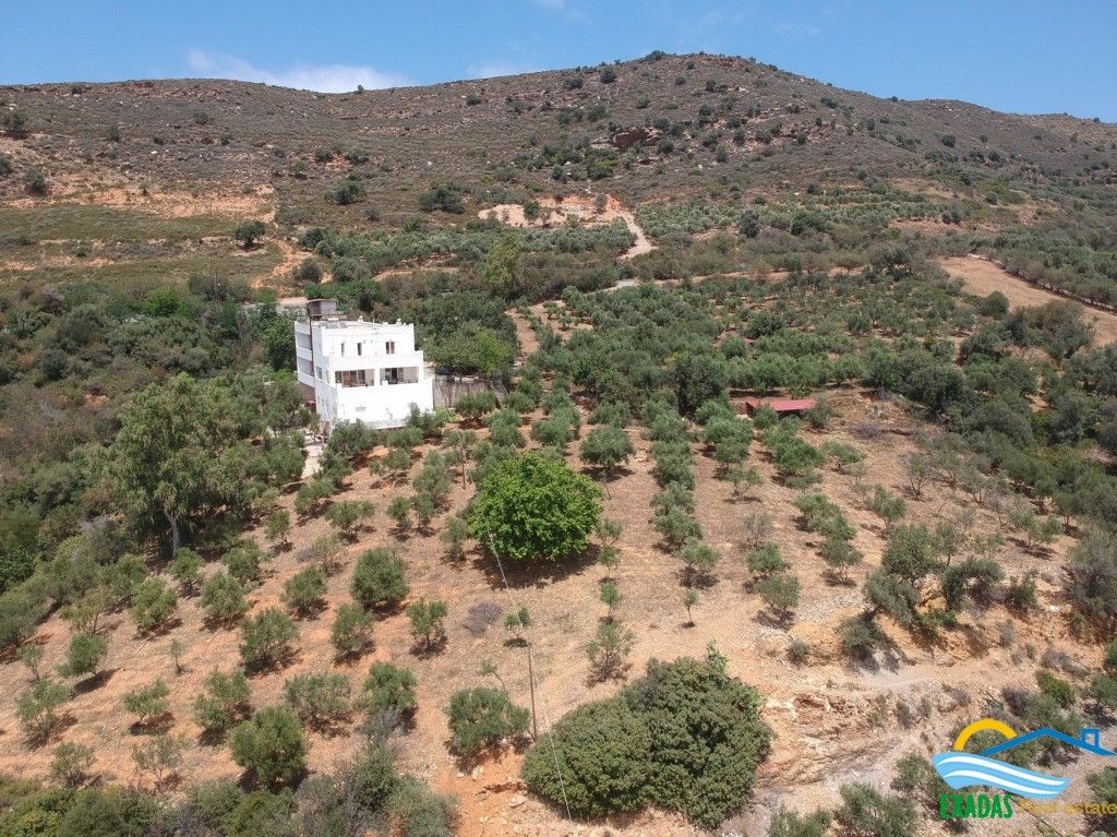 Διαμέρισμα 600 τ.μ. πρός πώληση, Ν. Ρεθύμνου, Γεροπόταμος