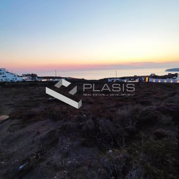 Land plot 3.300sqm for sale-Santorini