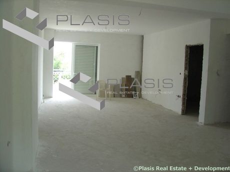 Κτίριο 338τ.μ. για πώληση-Γλυκά νερά