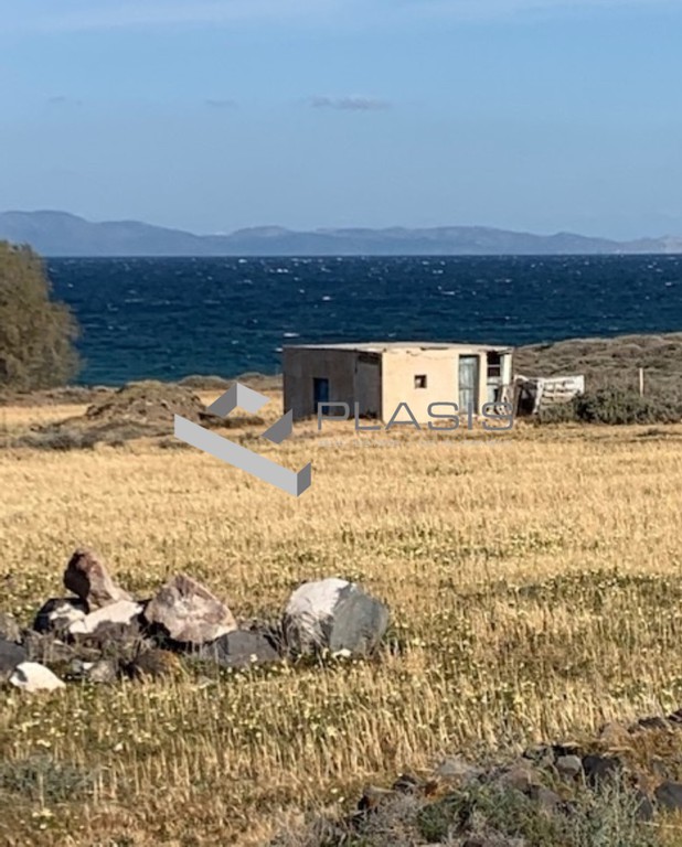 Αγροτεμάχια 12.500 τ.μ. προς πώληση, Θήρα