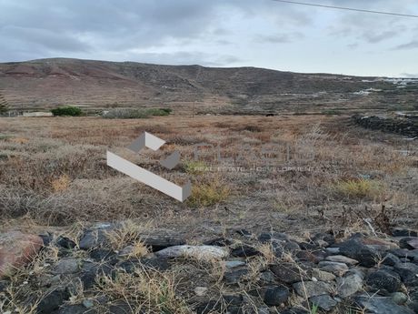 Land plot 8.200sqm for sale-Santorini