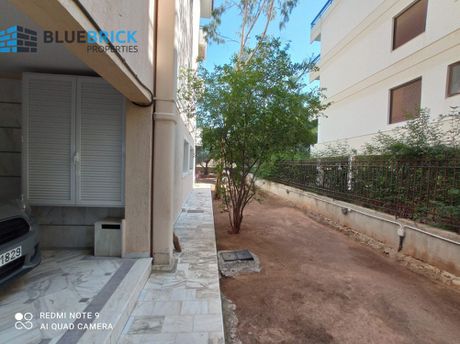 Building 780sqm for sale-Voula