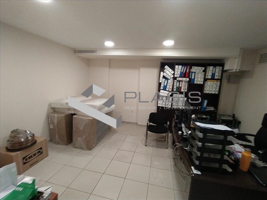 Επιχειρηματικό κτίριο 1.015 τ.μ. προς ενοικίαση, Ελληνικό