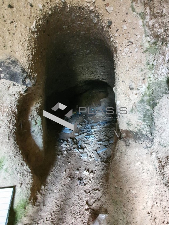 Οικόπεδο 115 τ.μ. προς πώληση, Θήρα