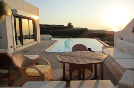 Villa 200sqm for sale-Santorini