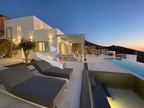 Detached home 175 sqm for sale, Cyclades, Syros