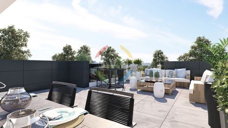 Apartment 94sqm for sale-Larnaca (Center)