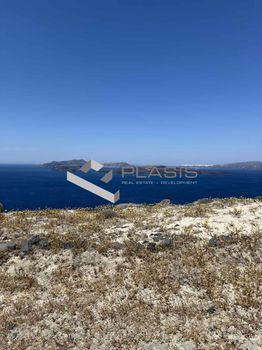 Αγροτεμάχια 7.780τ.μ. για πώληση-Σαντορίνη