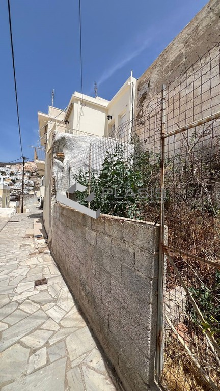 Οικόπεδο 30 τ.μ. προς πώληση, Άνω Σύρος