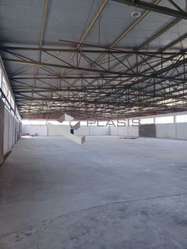 Business bulding 4.400sqm for sale-Echedoros
