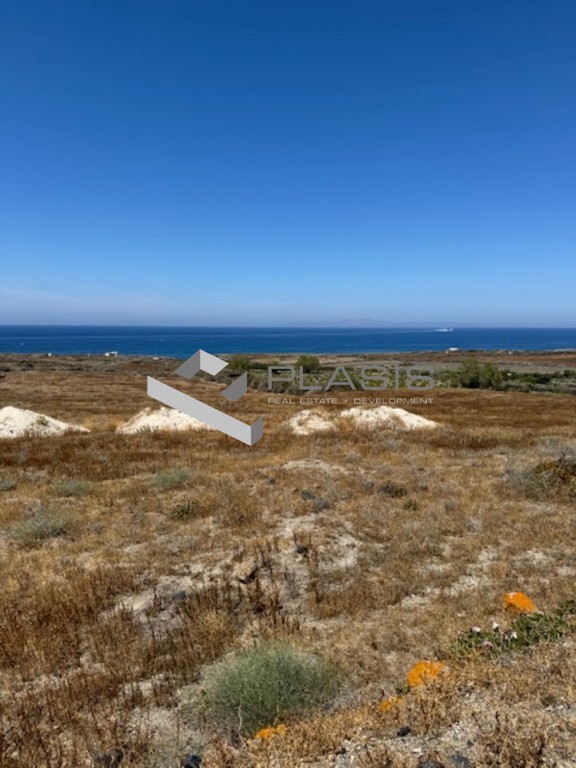 Αγροτεμάχια 7.300 τ.μ. προς πώληση, Σαντορίνη
