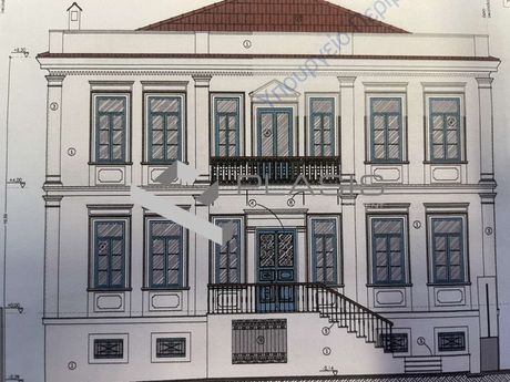 Επιχειρηματικό κτίριο 810τ.μ. για πώληση-Φάληρο