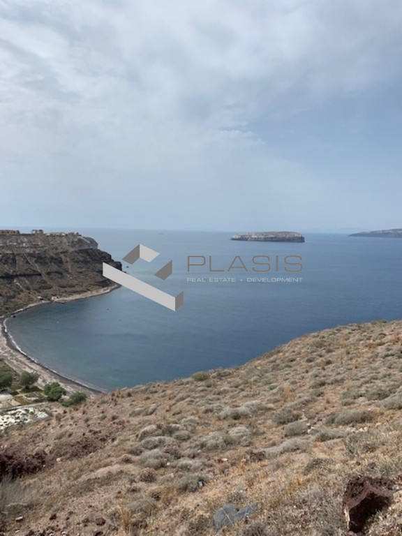 Αγροτεμάχια 24.632 τ.μ. προς πώληση, Θήρα