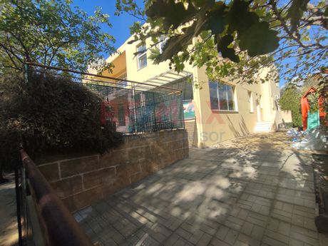 Επιχειρηματικό κτίριο 400τ.μ. για ενοικίαση-Λυκόβρυση