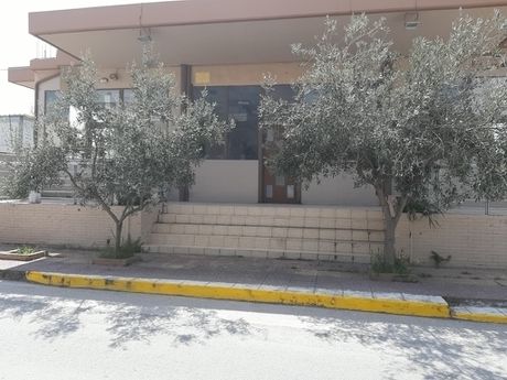 Store 130sqm for rent-Acharnes
