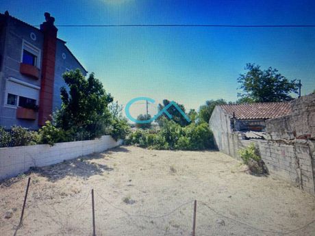 Land plot 211sqm for sale-Center