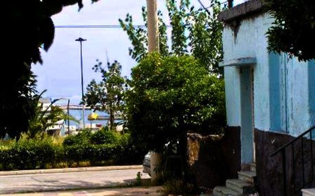 Land plot 140sqm for sale-Drapetsona