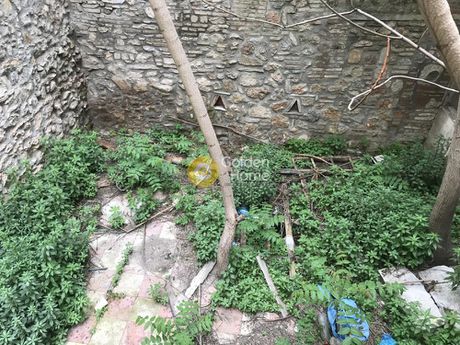 Land plot 200 sqm for sale