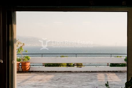 Διαμέρισμα 220τ.μ. για πώληση-Ναύπακτος » Κέντρο