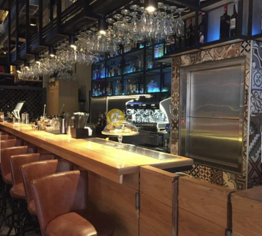 Κατάστημα 535 τ.μ. προς πώληση, Παλιά Βουλή
