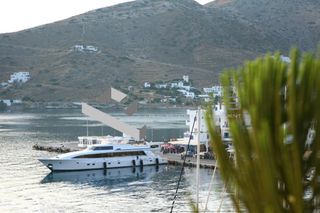 Ξενοδοχείο 1.005 τ.μ. για πώληση, Κυκλάδες, Ίος-thumb-1
