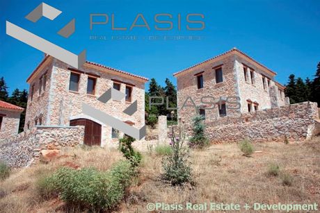 Μεζονέτα 200τ.μ. για πώληση-Αράχοβα