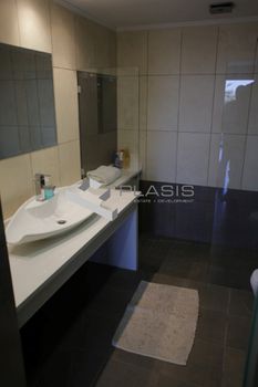 Maisonette 270sqm for sale-Nea Kidonia