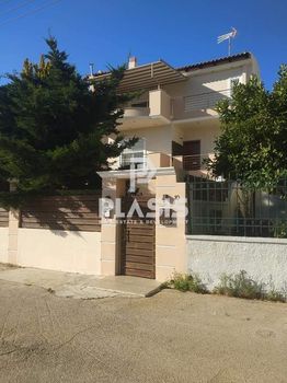 Μονοκατοικία 210τ.μ. για πώληση-Καλύβια θορικού