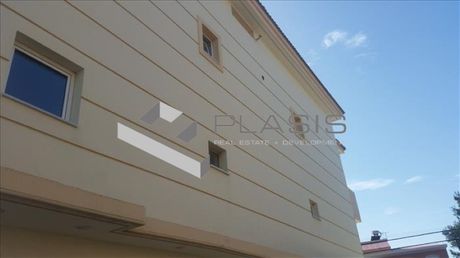Επιχειρηματικό κτίριο 1.050τ.μ. για πώληση-Καλύβια θορικού