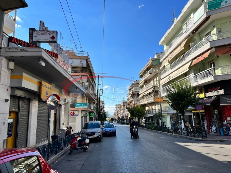 Κατάστημα 1.000 τ.μ. προς πώληση, Κέντρο Νεάπολης