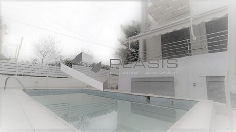 Μεζονέτα 270τ.μ. για πώληση-Σαρωνίδα